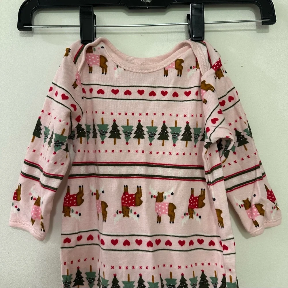 Old Navy‎ Christmas Long Sleeve Uni-sex One Piece Outfit 6-12 Month bundle of 2